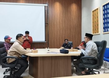 Pimpin Rapat, Angsori Harap Tim Kesenian Tanjab Barat Bisa Mengharumkan Nama Daerah