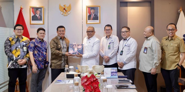 Wakil Bupati Audiensi dengan Wamenaker RI, Dorong Penguatan SDM dan Perlindungan Pekerja di Tanjung Jabung Barat
