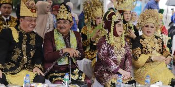 Pawai Budaya Semarakkan HUT ke-81 RI dan Hari Jadi ke-61 Tanjab Barat Berlangsung Meriah dan Penuh Warna!