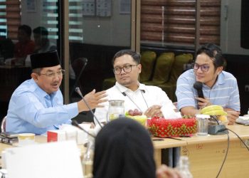 Bupati Anwar Sadat Dorong Percepatan Pembangunan Jaringan Listrik Desa di 3 Kecamatan Bersama PLN