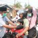 Bupati Anwar Sadat Bagikan Masker, Lindungi Warga di Tengah Kabut Asap