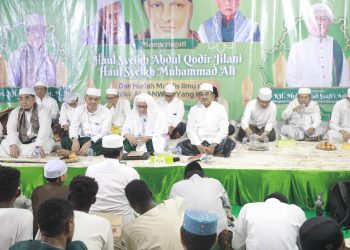 Peringati Harlah Majelis Al-Anwar ke-15, Bupati Anwar Sadat Tekankan Pentingnya Istiqomah Menuntut Ilmu