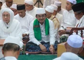 Bupati Anwar Sadat Hadiri Zikir Bersama Haul Akbar Syekh Abdul Qadir Al-Jaelani di Ponpes Al-Baqiyatush Shalihat