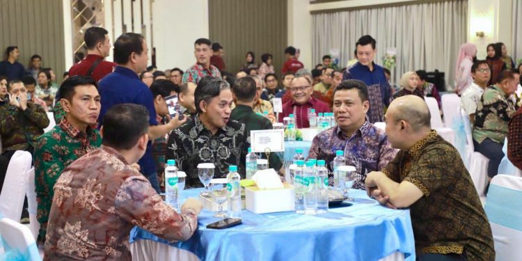 Wabup Tanjab Barat Hadiri Acara Kenal Pamit Kapolda Jambi di Gedung Siginjai