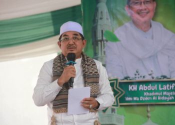 Bupati Anwar Sadat Hadiri Haul ke-7 Ilmi wa Dzikri Al Hidayah di Kota Jambi, Ajak Masyarakat Bermunajat agar Kabut Asap Segera Berakhir