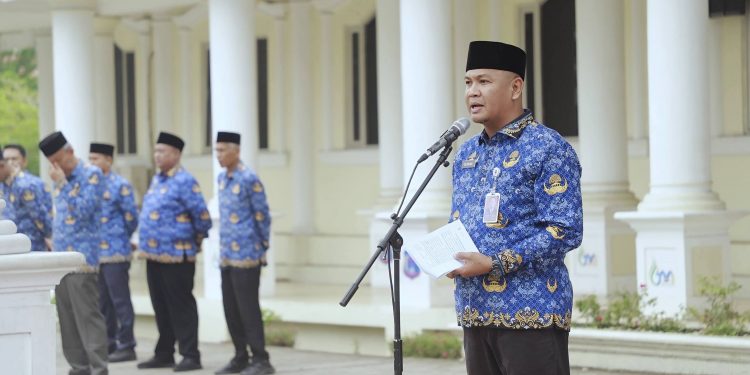 Pimpin Apel Pagi, Sekda Hermansyah Ingatkan PPPK Paruh Waktu: Tahun 2027 Minimal Berpredikat Baik