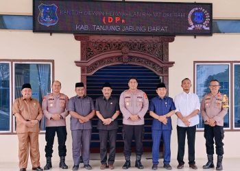 Sambut Silahturahmi Kapolres Baru, Hamdani: DPRD Siap Menjalin Kerja Sama Yang Erat dan Saling Mendukung